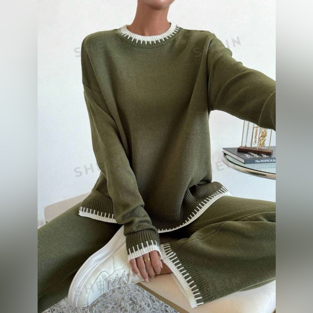 Like New set top and bottom two piece set